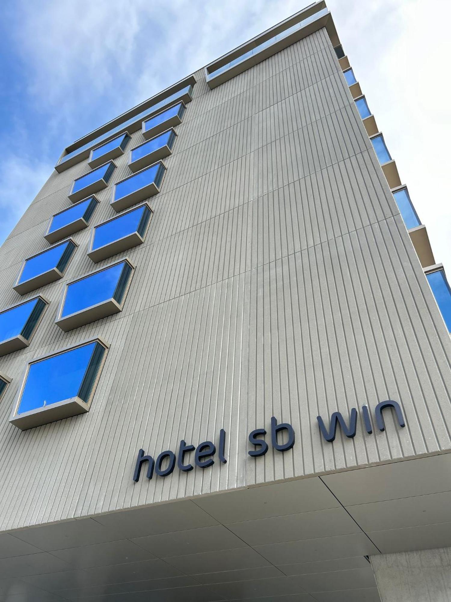 Hotel Sb Win 4 Sup Sant Feliu de Llobregat Eksteriør billede