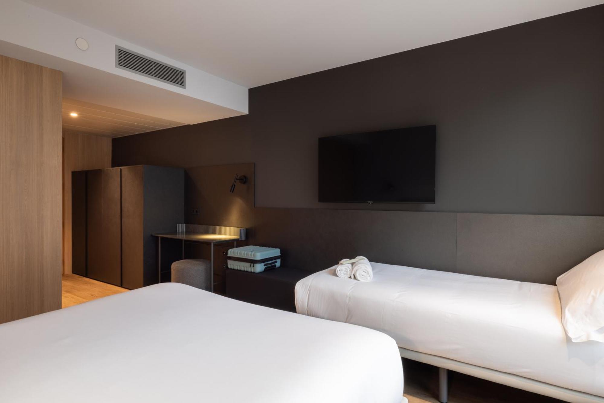 Hotel Sb Win 4 Sup Sant Feliu de Llobregat Eksteriør billede